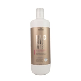 Schwarzkopf Professional BlondMe Light Shampoo 1L